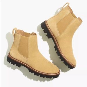 Madewell Chelsea Boot in Suede